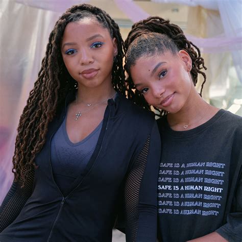 chloe bailey and halle twins